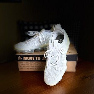 Nike Air VaporMax in Cream White